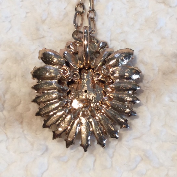 🌺Long Statement Necklace🌺 - Picture 5 of 5